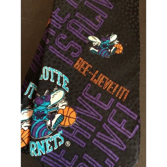 Vintage RM Style NBA Charlotte Hornets We Bee-Lieve! Men's Silk Neck Tie - Picture 5 of 5
